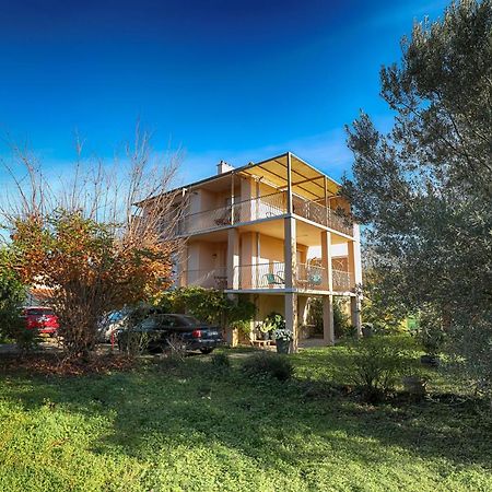 Condrieu Comme A La Maison Exterior foto