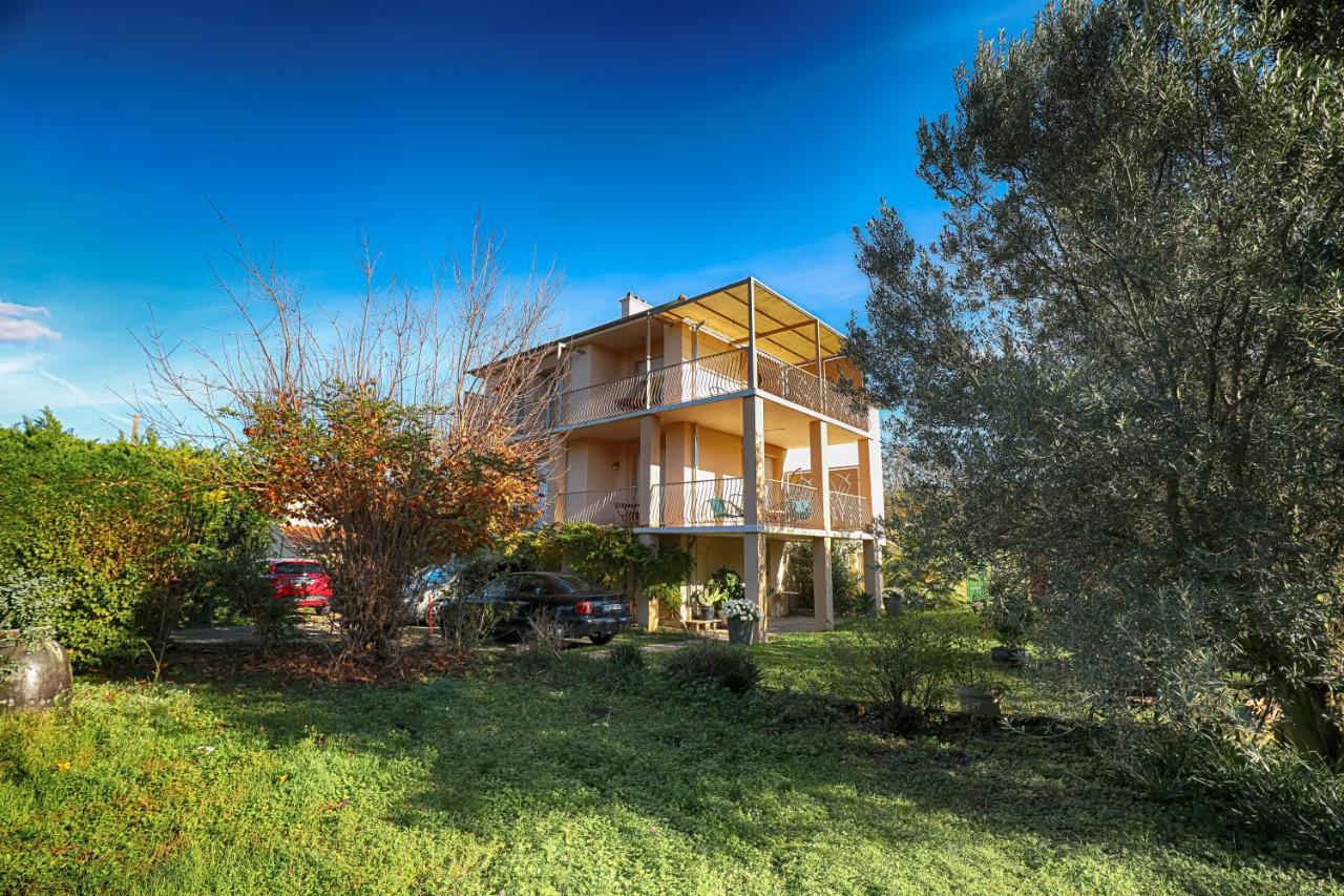 Condrieu Comme A La Maison Exterior foto